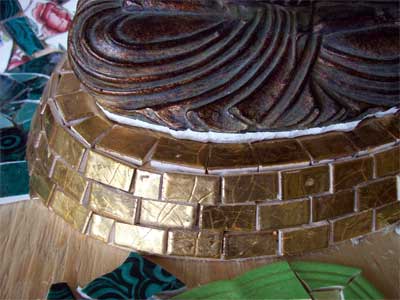 A golden base for the Buddha