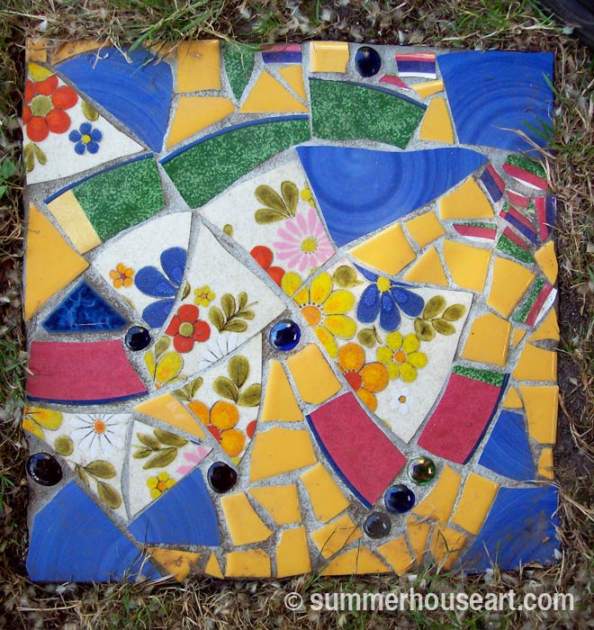 Pique Assiette Stepping stone, summerhouseart.com