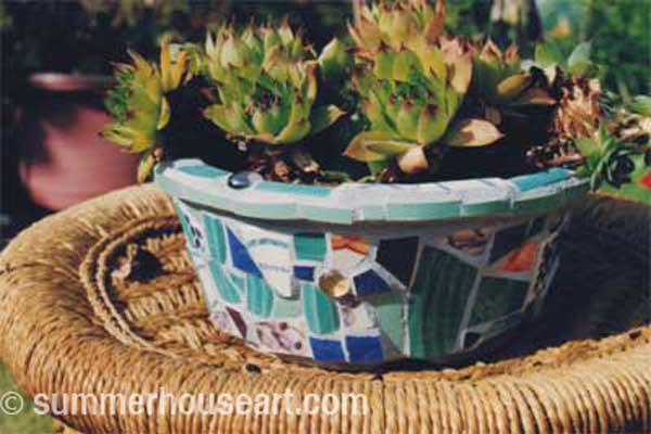 Pique assiette Mosaic Pot by Helen Bushell, summerhouseart.com