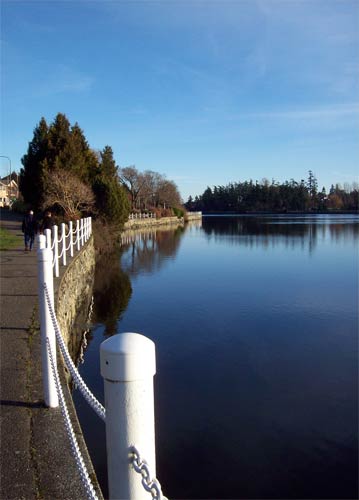 gorge-toward-canoe