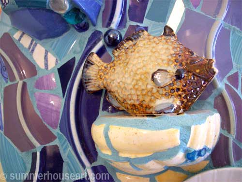 A Fishy Mosaic by Helen Bushell summerhouseart.com